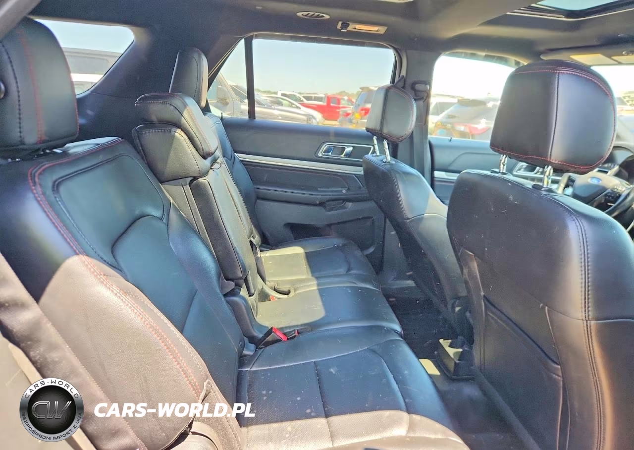 2017 Ford Explorer Sport VIN:1FM5K8GTXHGD03610 - 10