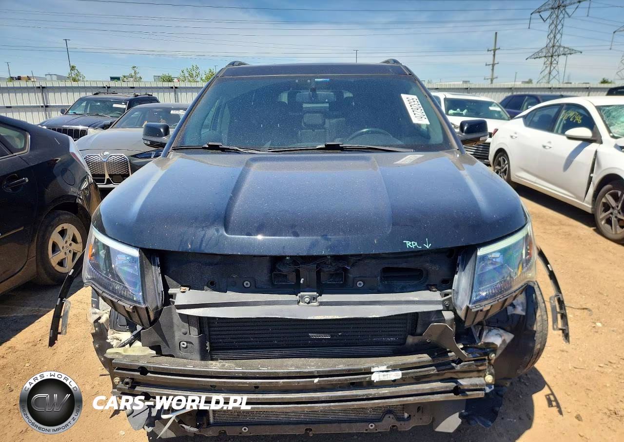 2017 Ford Explorer Sport VIN:1FM5K8GTXHGD03610 - 5