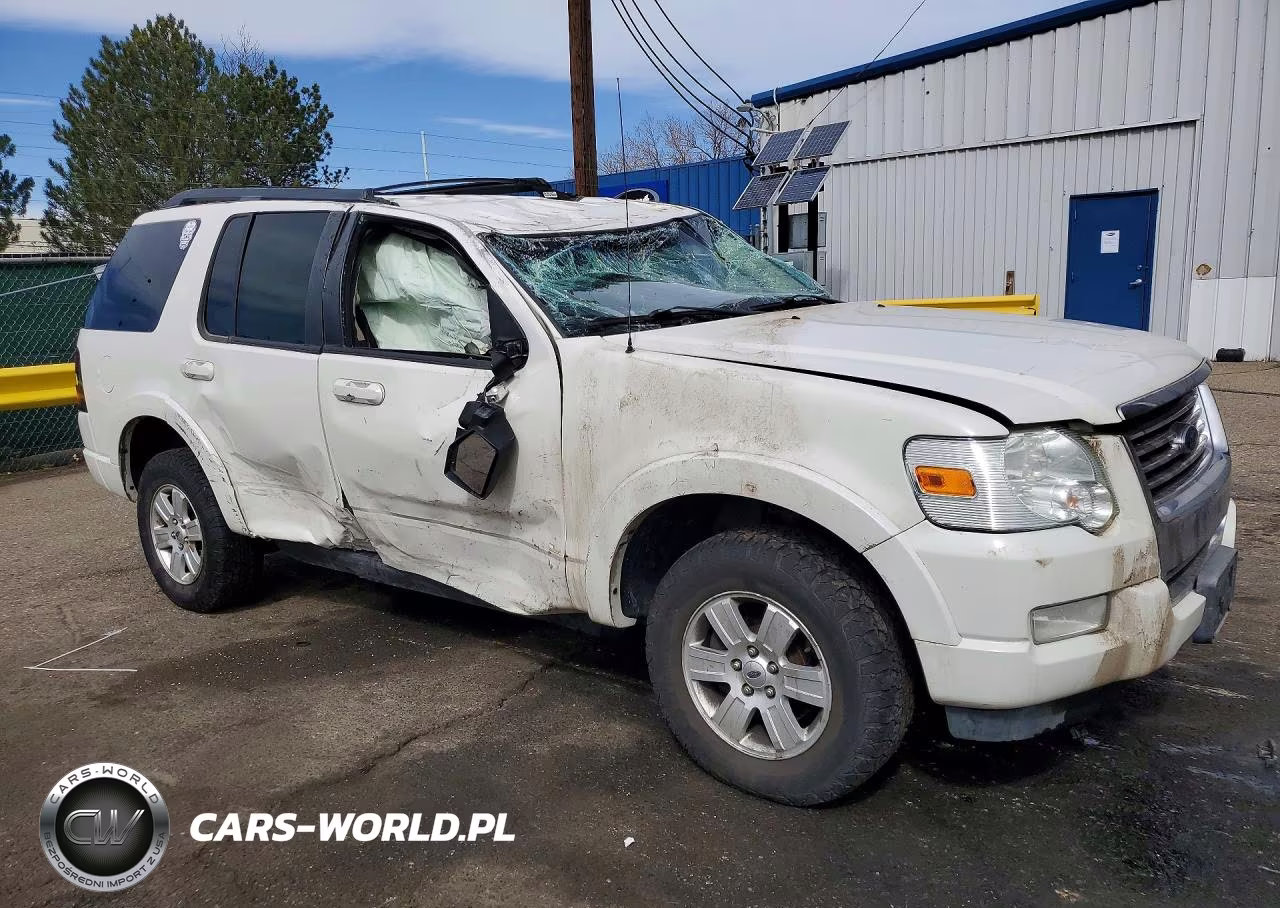 2010 Ford Explorer Xlt VIN:1FMEU7DE8AUB03553 - 4