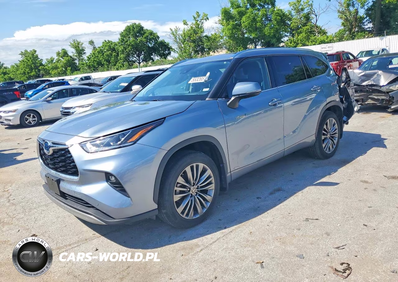 2021 Toyota Highlander Hybrid Platinum