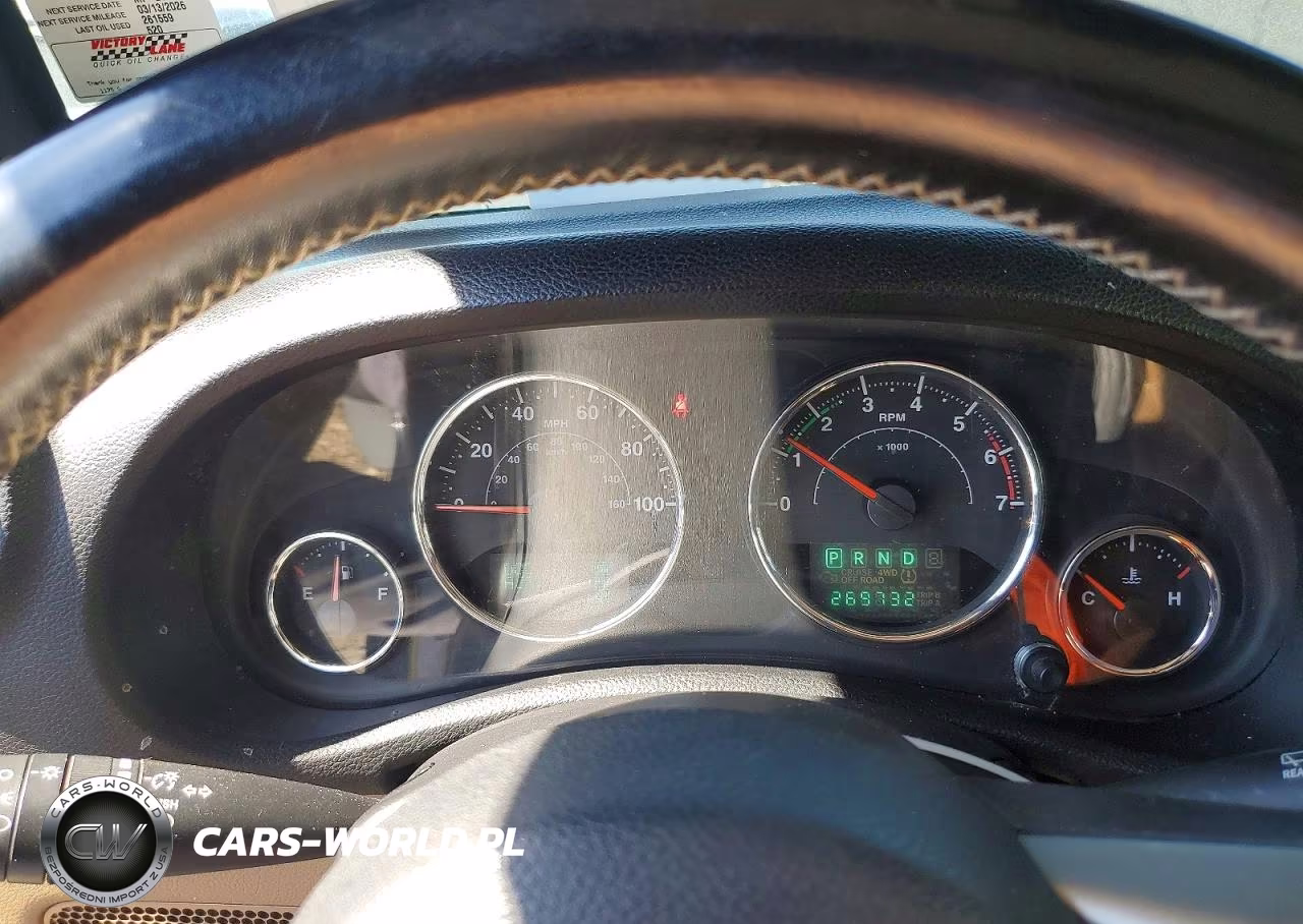 2011 Jeep Wrangler Unlimited Sport VIN:1J4BA3H15BL623680 - 9