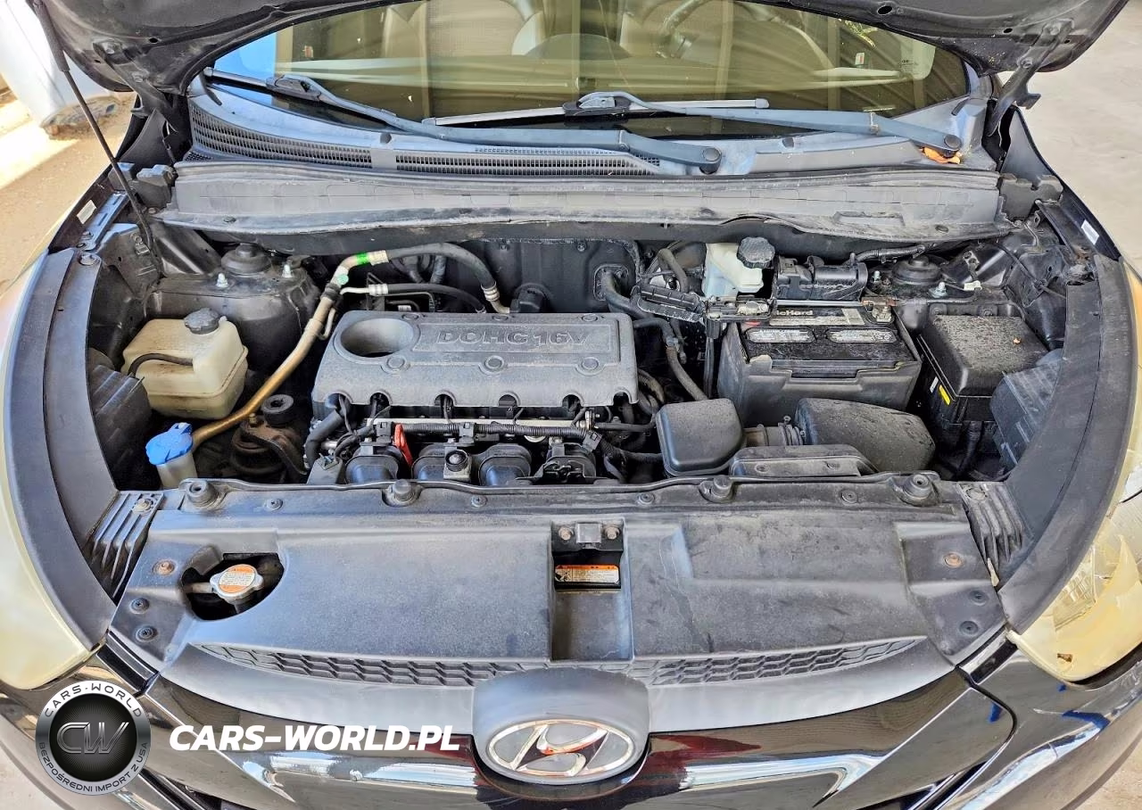 2012 Hyundai Tucson Gls VIN:KM8JU3ACXCU473657 - 12