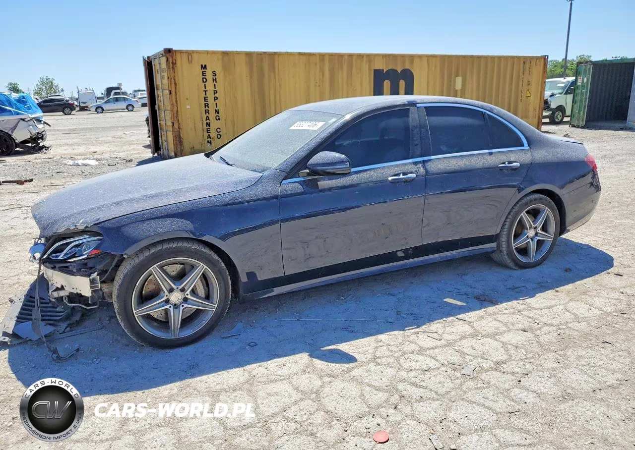 2017 Mercedes-Benz E 300 4Matic – zdjęcie 1 z 13