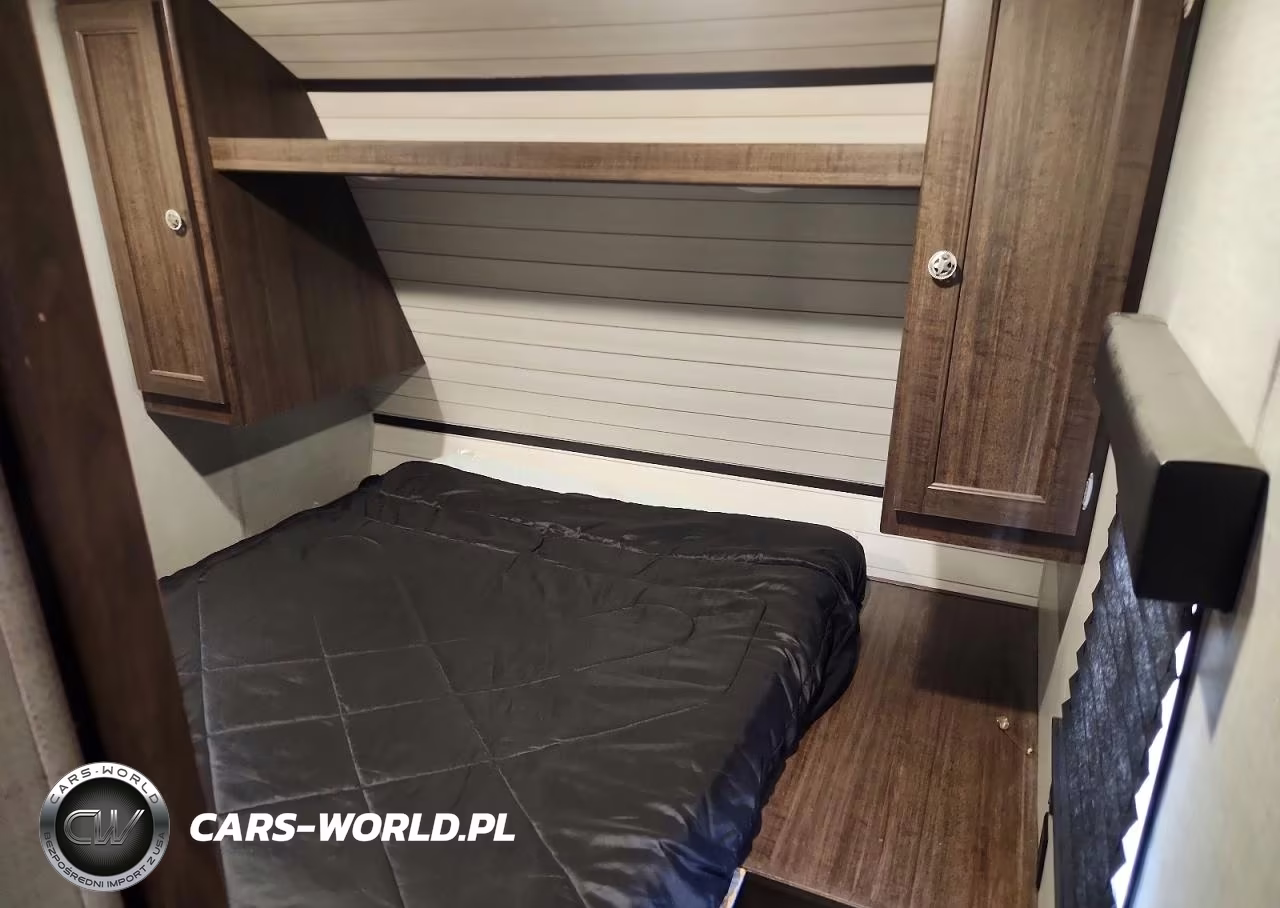 2019 Keystone Longhorn Camper VIN:4YDT33326LS379059 - 7