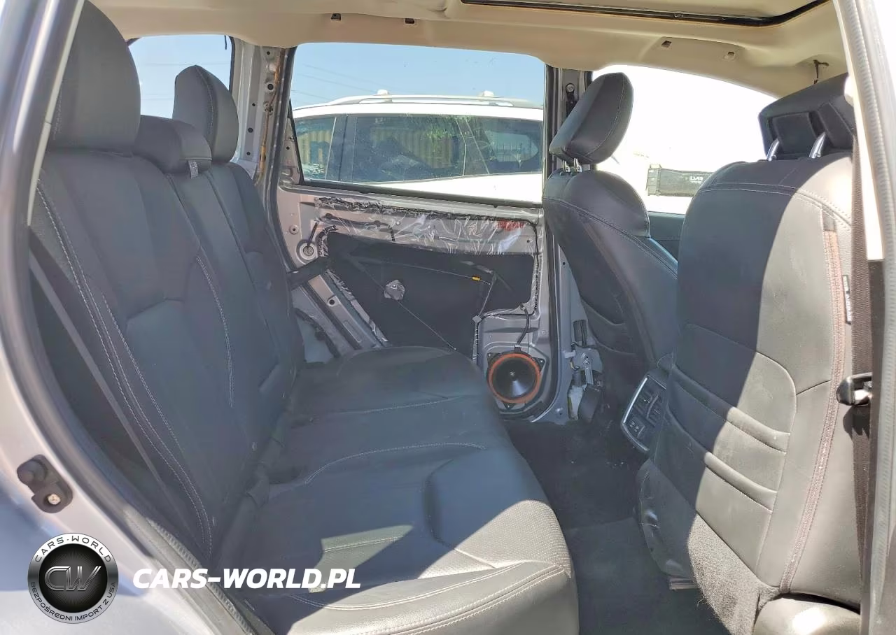 2019 Subaru Forester Limited VIN:JF2SKAUC7KH548385 - 10