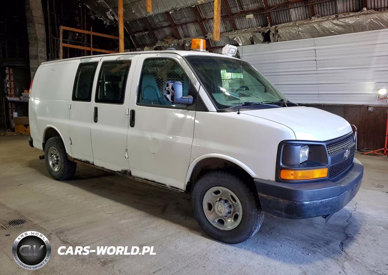 2008 Chevrolet Express G2500 VIN:1GCGG25C581228056 - 4