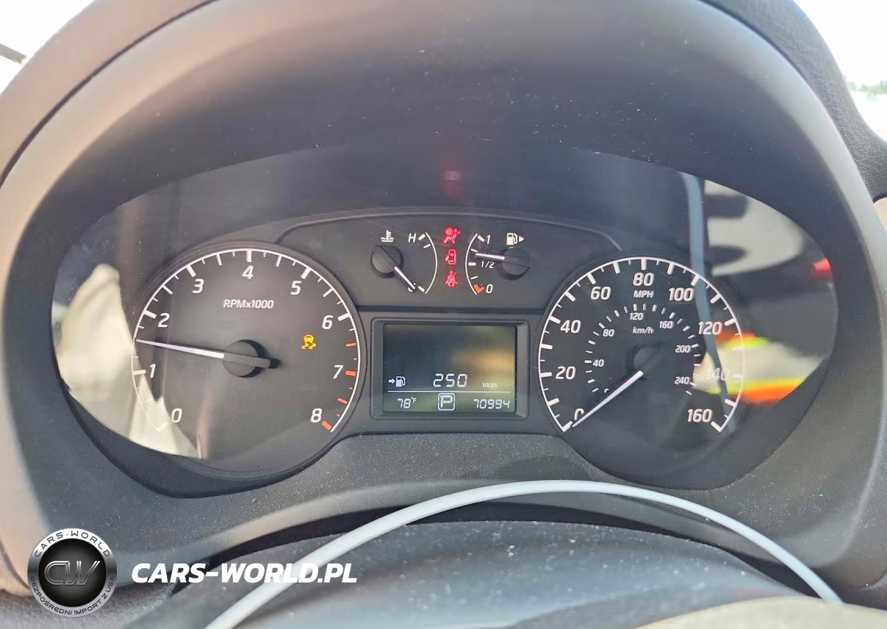 2015 Nissan Sentra S VIN:3N1AB7AP0FY326627 - 9