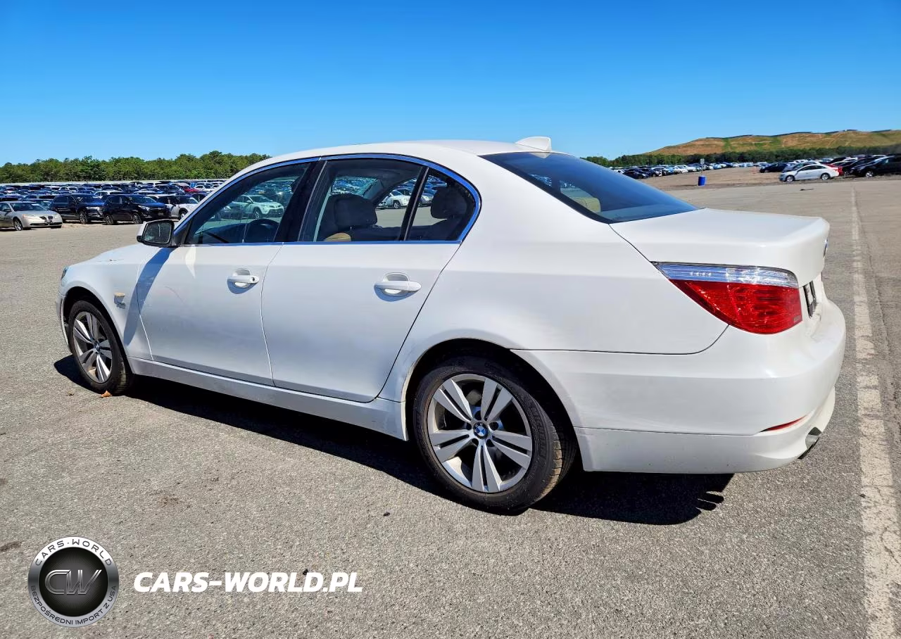 2010 BMW 528 Xi VIN:WBANV1C51AC445915 - 2