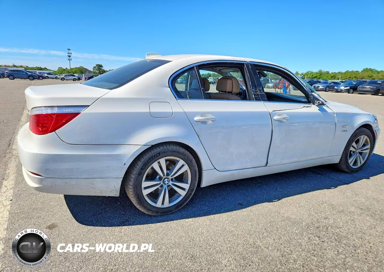 2010 BMW 528 Xi VIN:WBANV1C51AC445915 - 3