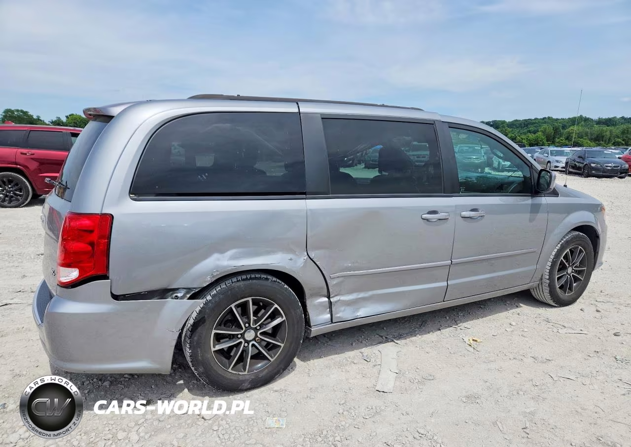 2015 Dodge Grand Caravan VIN:2C4RDGEG4FR543747 - 3