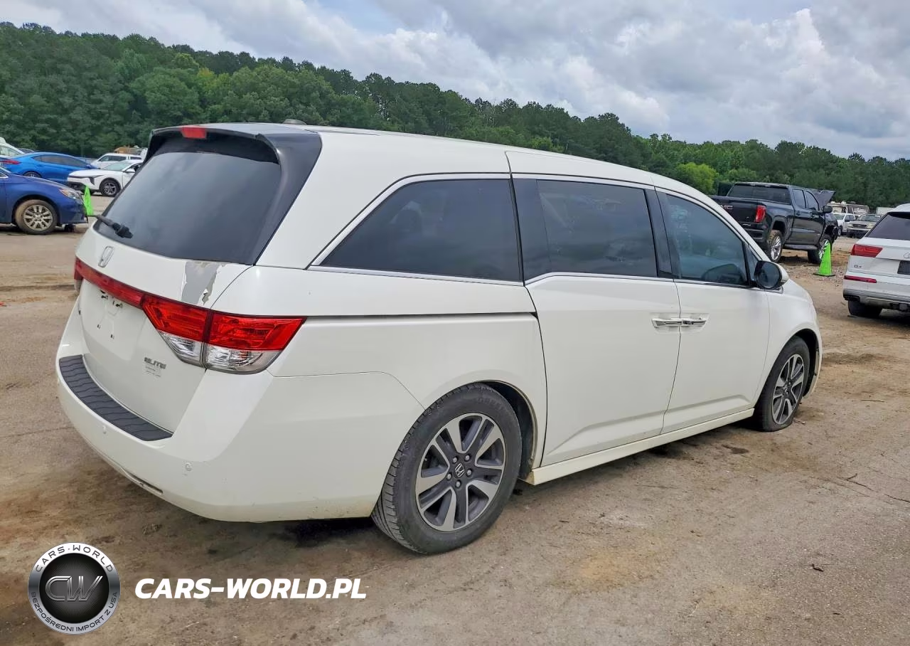 2014 Honda Odyssey Touring VIN:5FNRL5H95EB078829 - 3