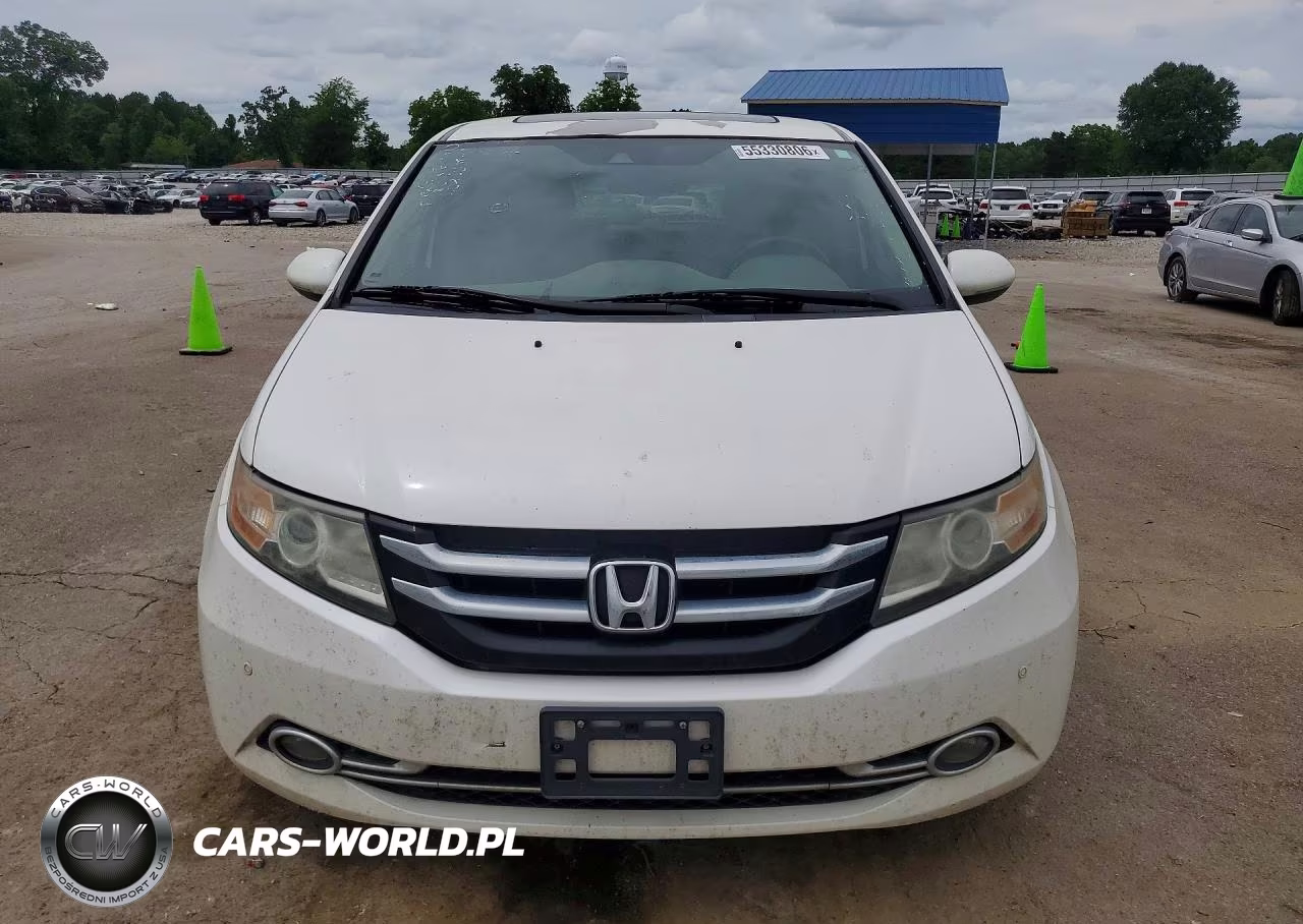 2014 Honda Odyssey Touring VIN:5FNRL5H95EB078829 - 5