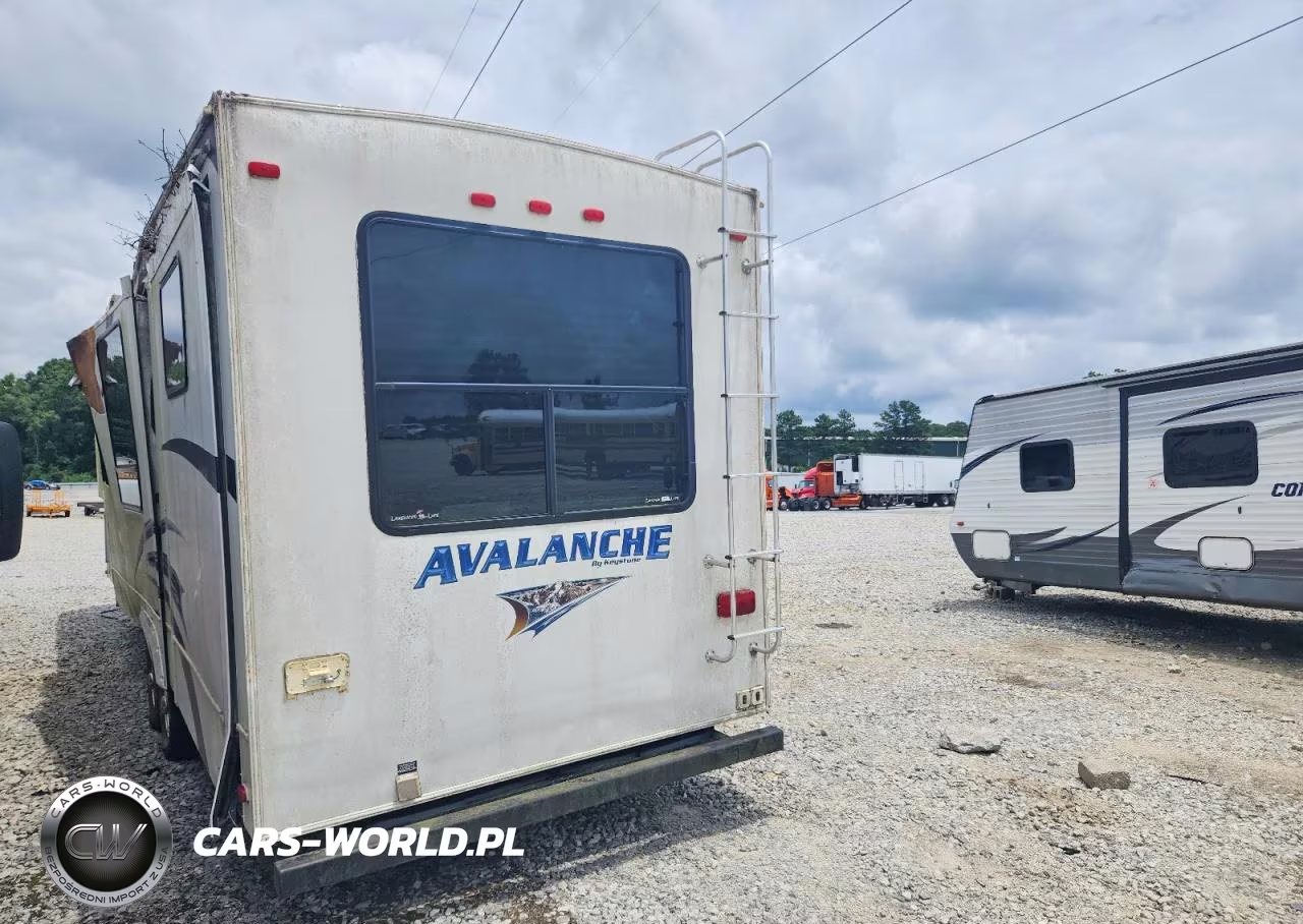 2010 Keystone Avalanche Camper VIN:4YDF34020AE750171 - 3