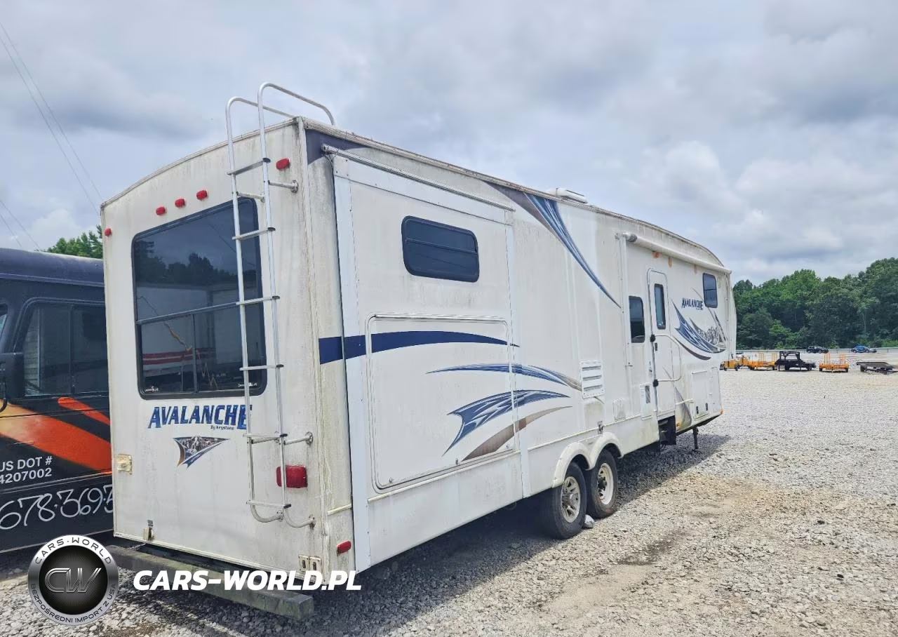 2010 Keystone Avalanche Camper VIN:4YDF34020AE750171 - 4