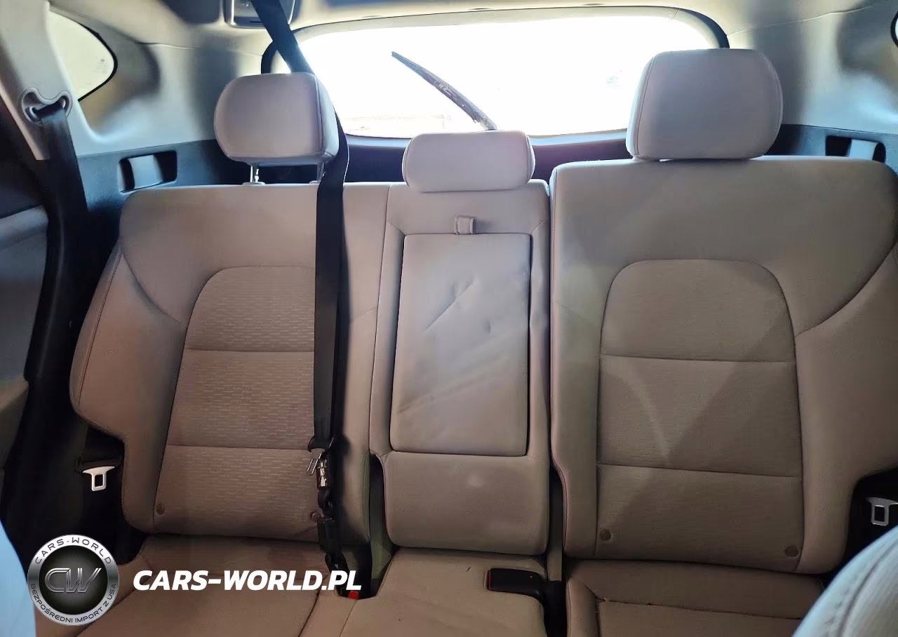 2019 Hyundai Tucson VIN:KM8J2CA43KU839455 - 10