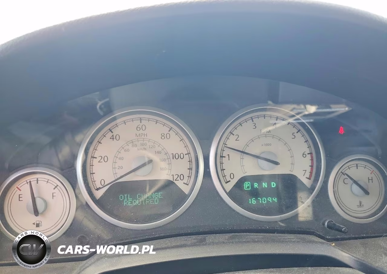 2010 Chrysler Town & Country Touring Plus VIN:2A4RR8D17AR494017 - 9