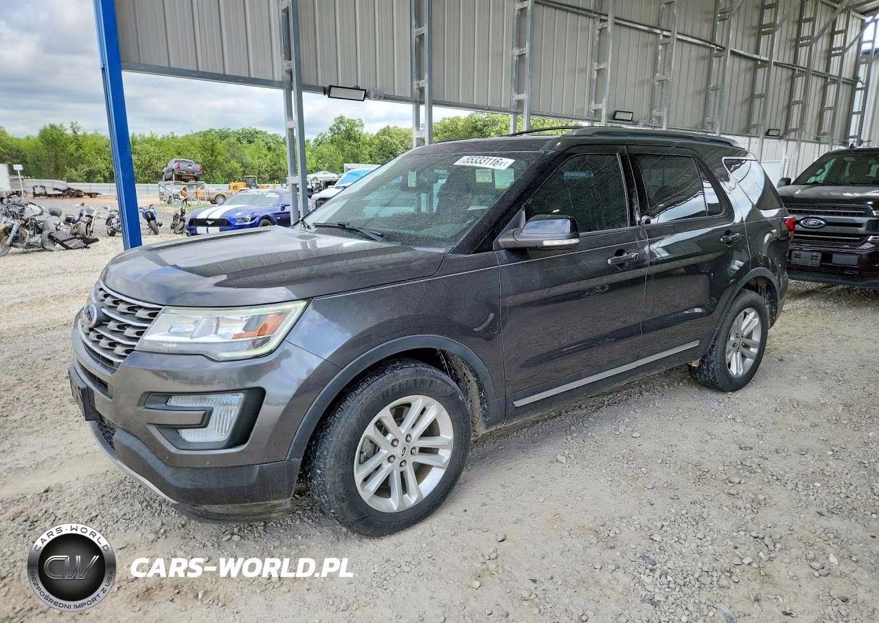 2017 Ford Explorer