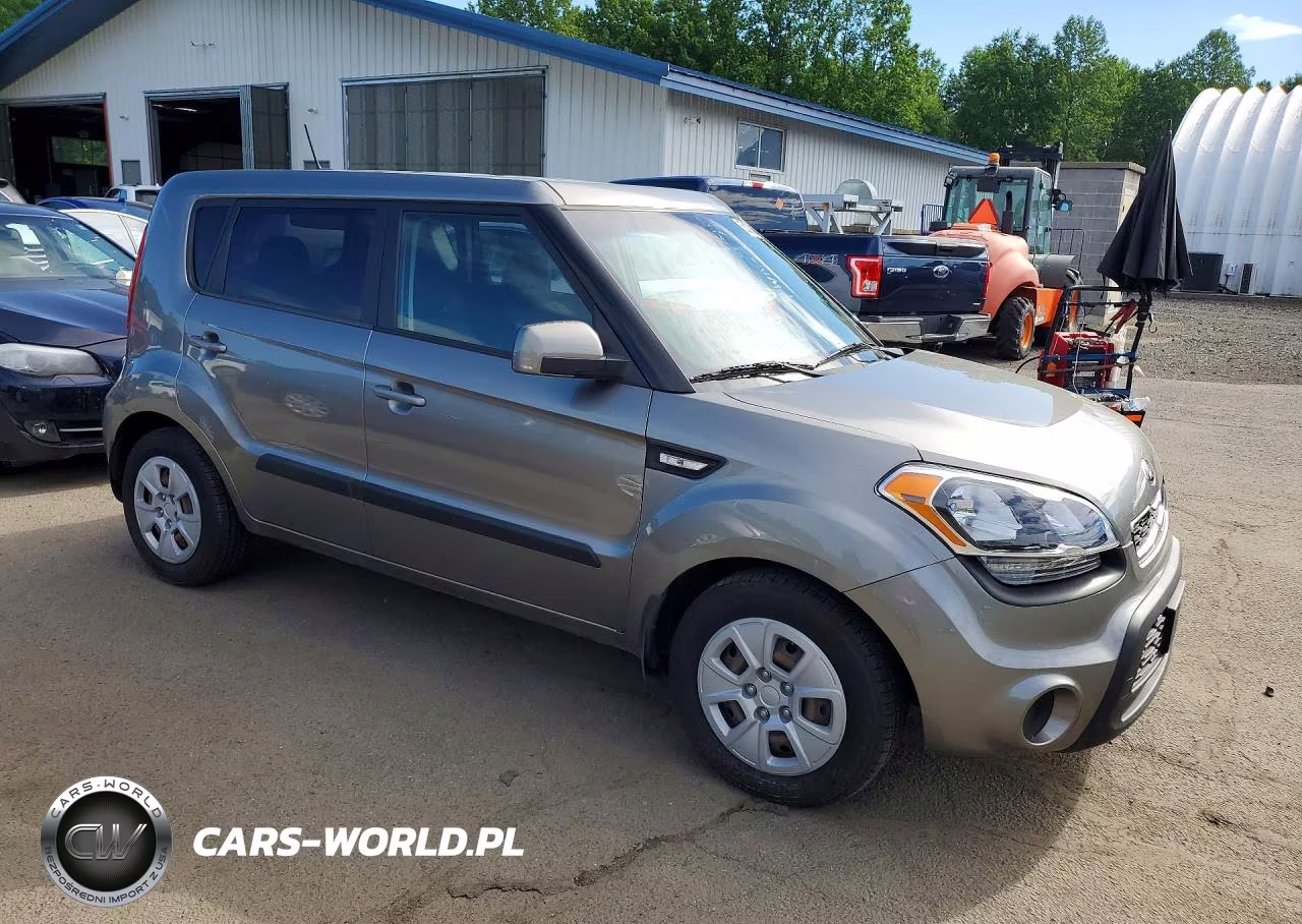 2013 Kia Soul Base VIN:KNDJT2A50D7504529 - 4
