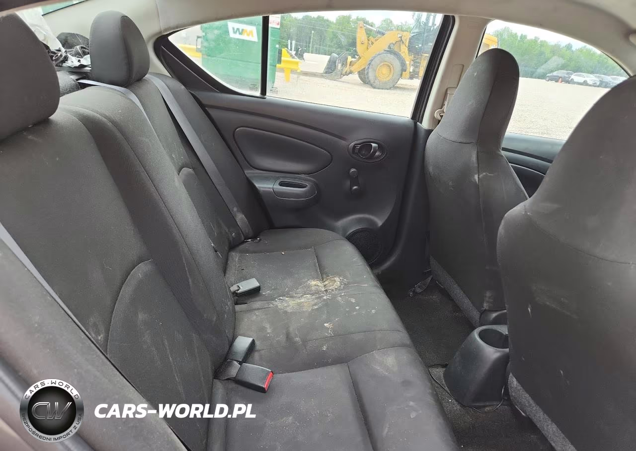 2017 Nissan Versa 1.6 S Plus VIN:3N1CN7AP5HL827867 - 10