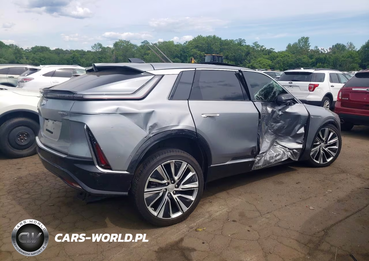 2024 Cadillac Lyriq Luxury VIN:1GYKPSRL8RZ141401 - 3