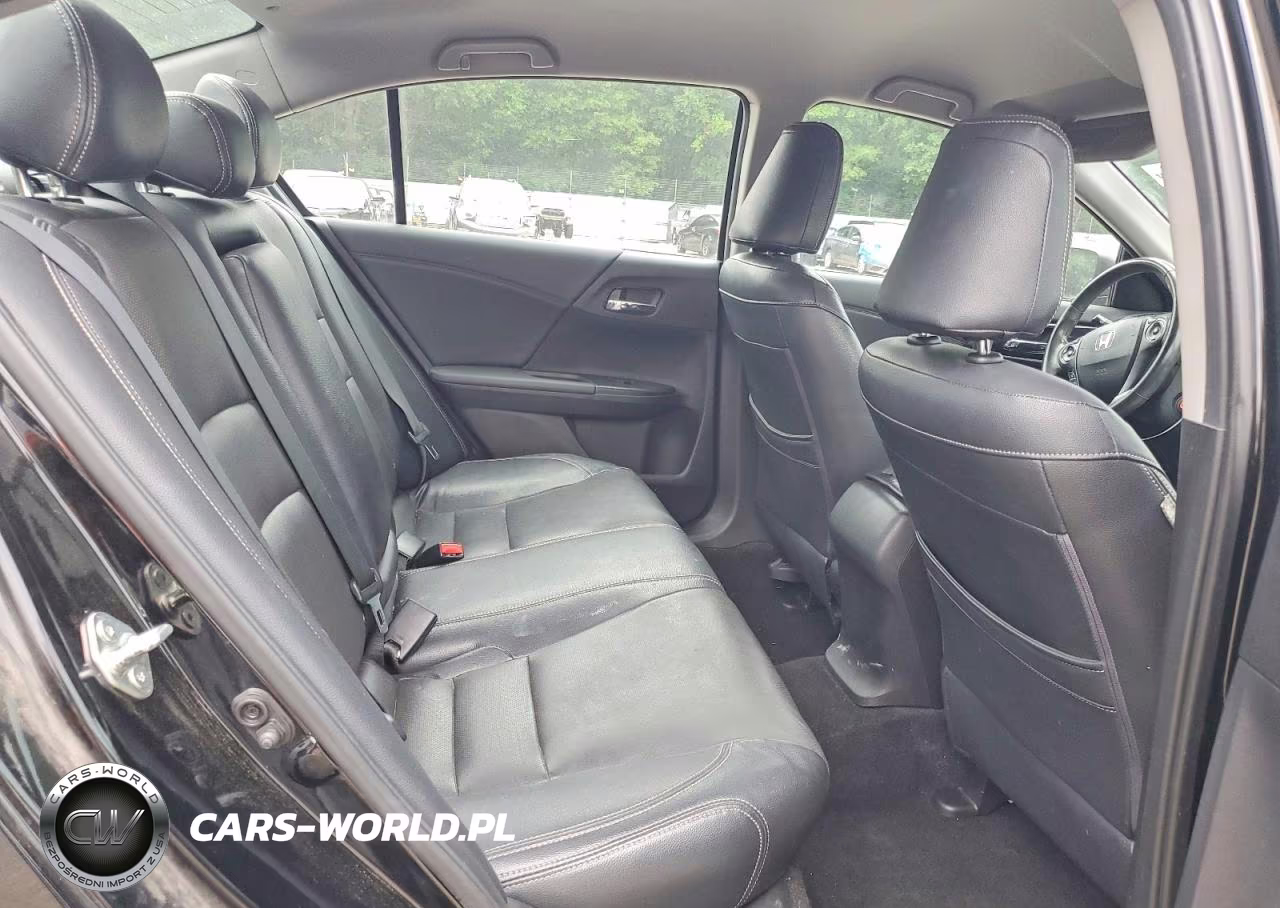 2015 Honda Accord Sport VIN:1HGCR2F59FA209016 - 10