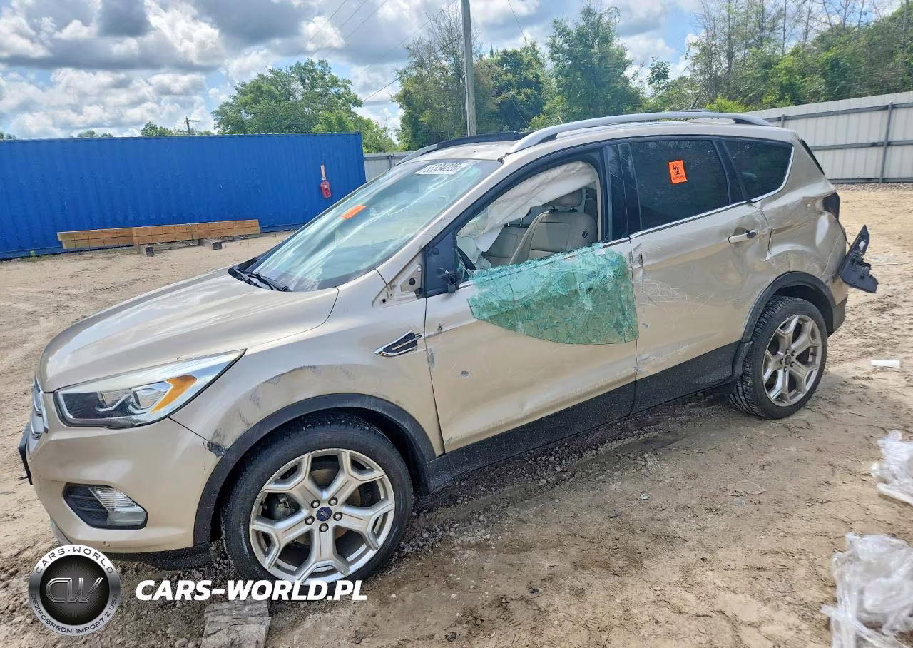 2017 Ford Escape Titanium – zdjęcie 1 z 13