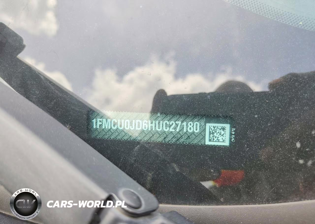 2017 Ford Escape Titanium VIN:1FMCU0JD6HUC27180 - 13