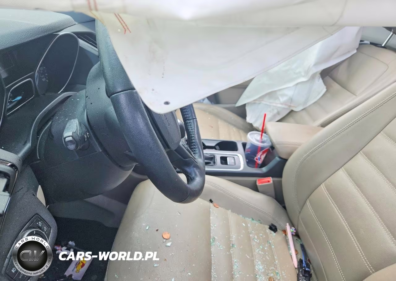 2017 Ford Escape Titanium VIN:1FMCU0JD6HUC27180 - 7