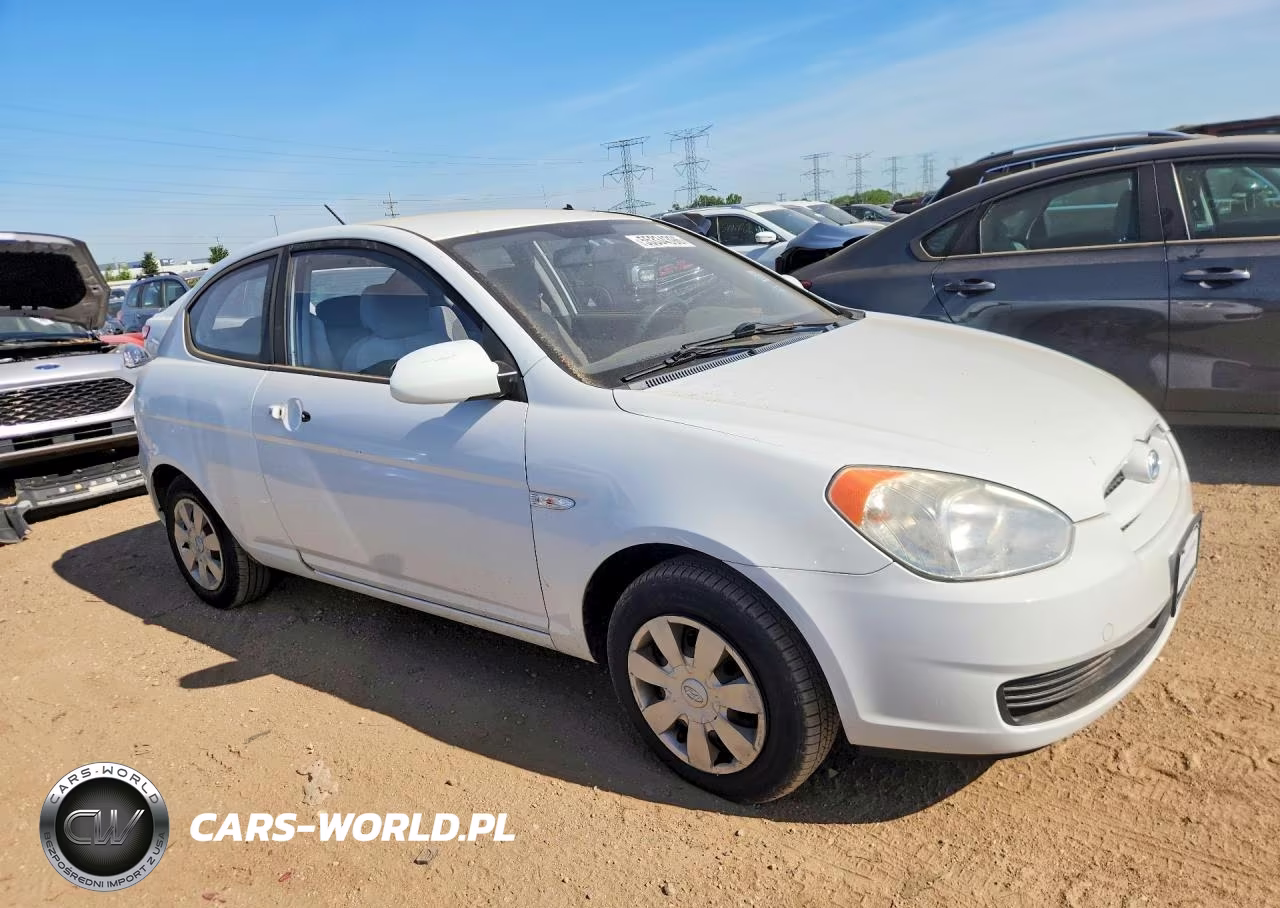 2007 Hyundai Accent Gs VIN:KMHCM36C37U021296 - 4