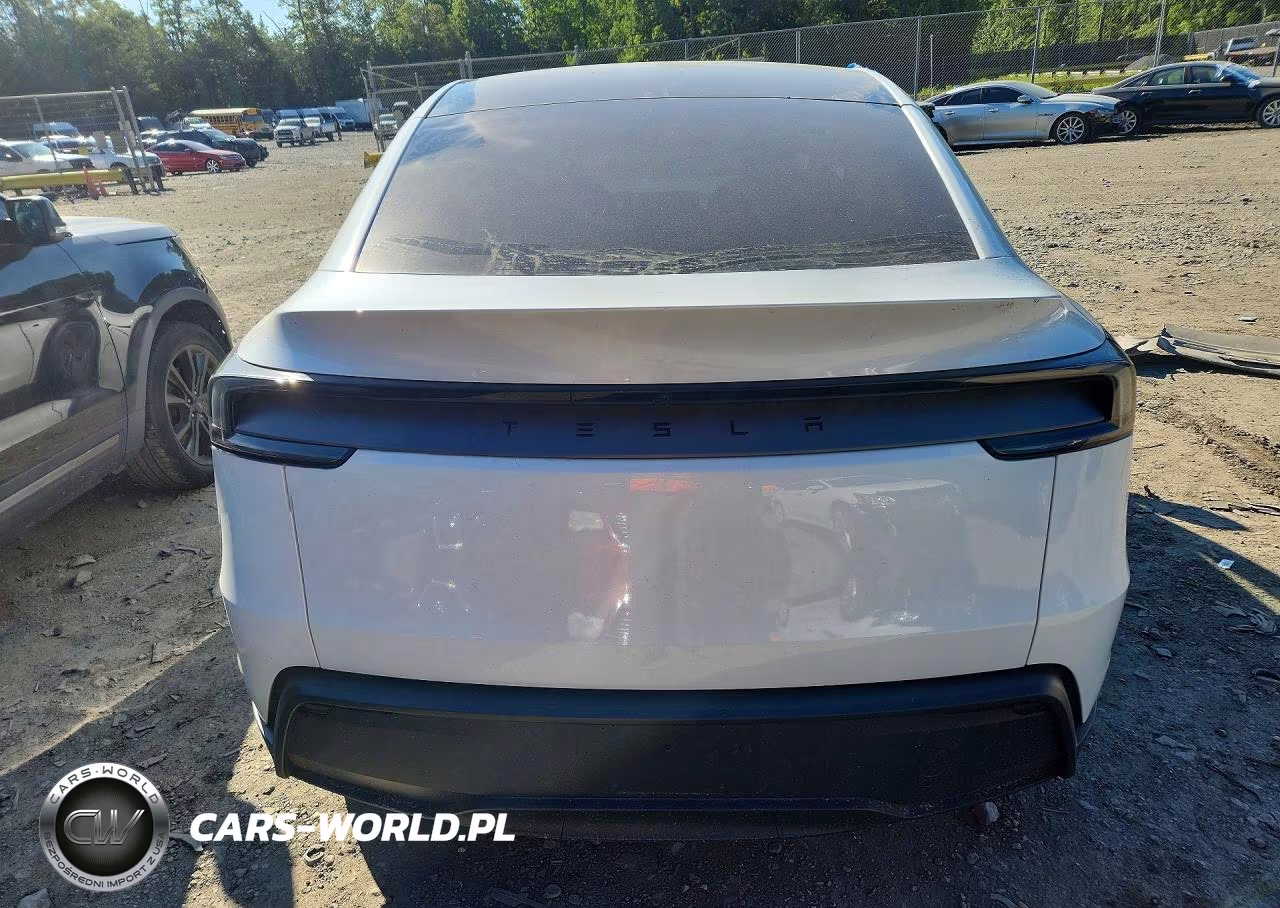2026 Tesla Model Y VIN:7SAYGDED3TF365301 - 6