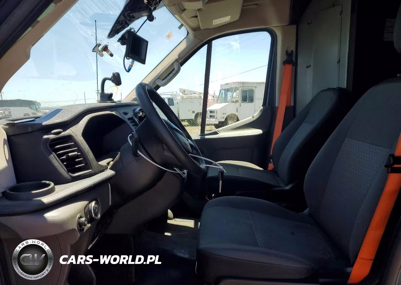 2020 Ford Transit 250 Delivery Van VIN:1FTBR3X84LKB13521 - 7