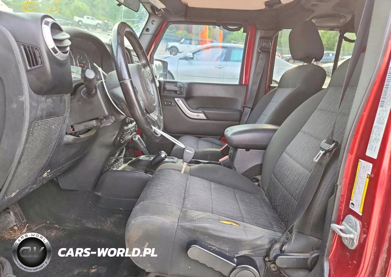 2012 Jeep Wrangler Unlimited Sahara VIN:1C4BJWEG1CL117717 - 7