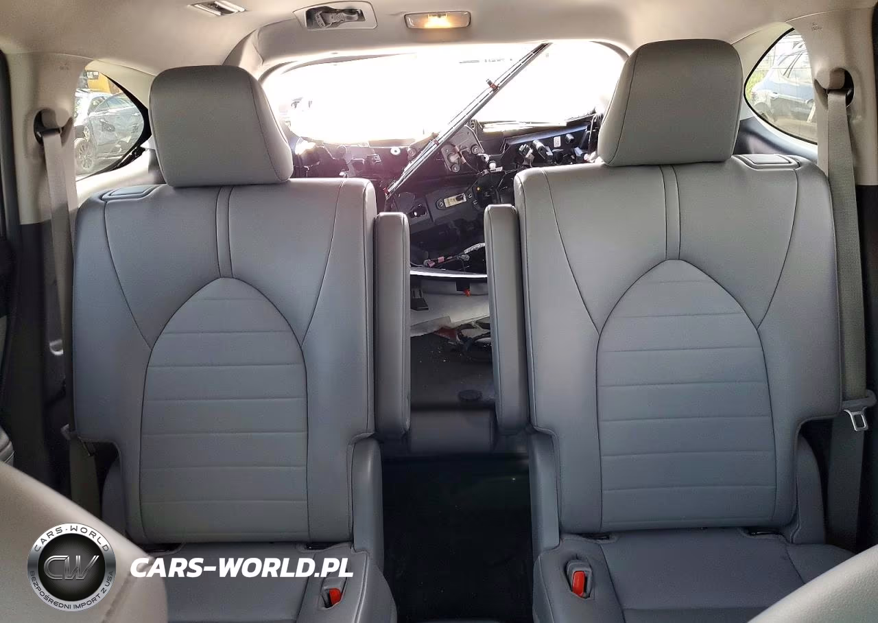 2022 Toyota Highlander Xle VIN:5TDGZRAH4NS540484 - 10