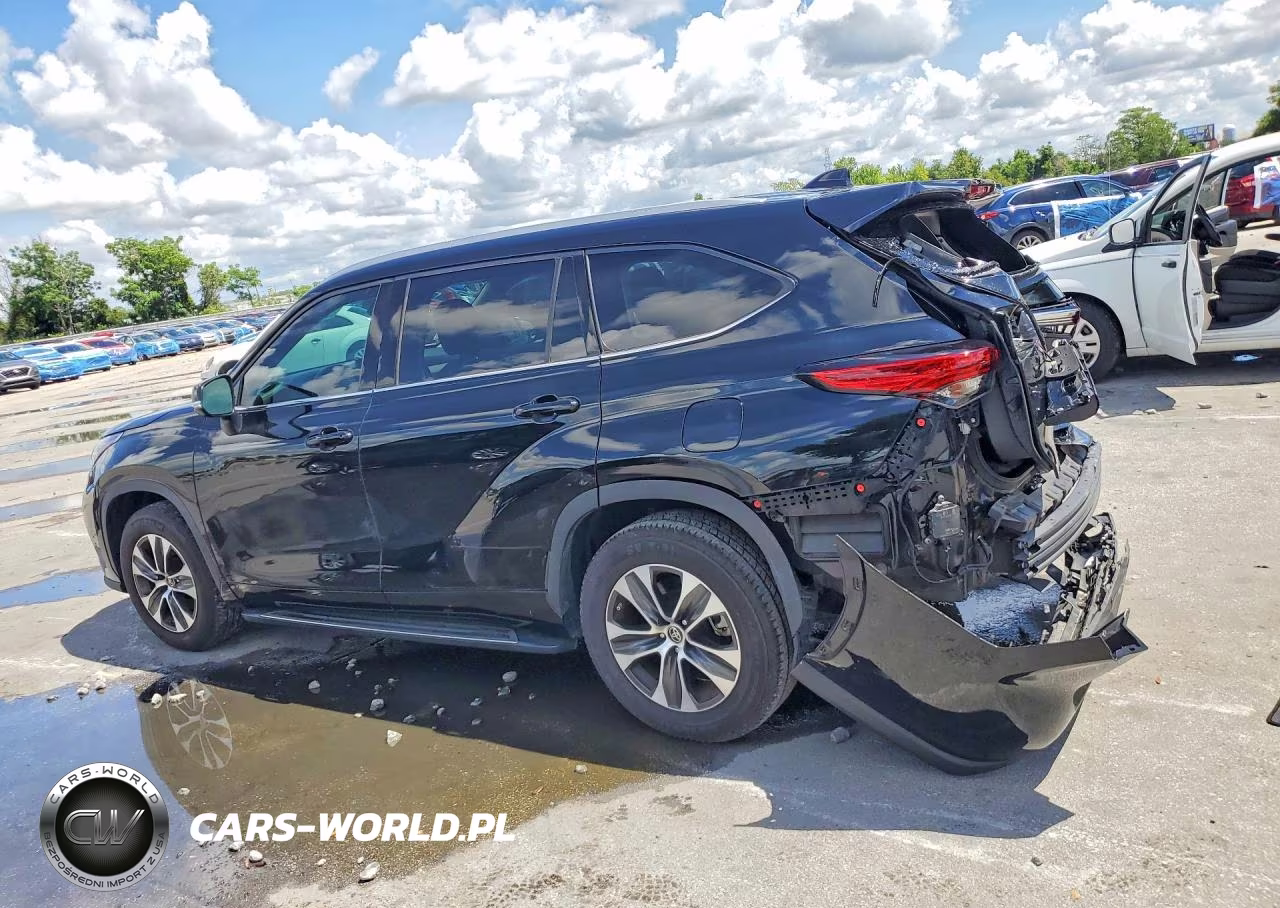 2022 Toyota Highlander Xle VIN:5TDGZRAH4NS540484 - 2