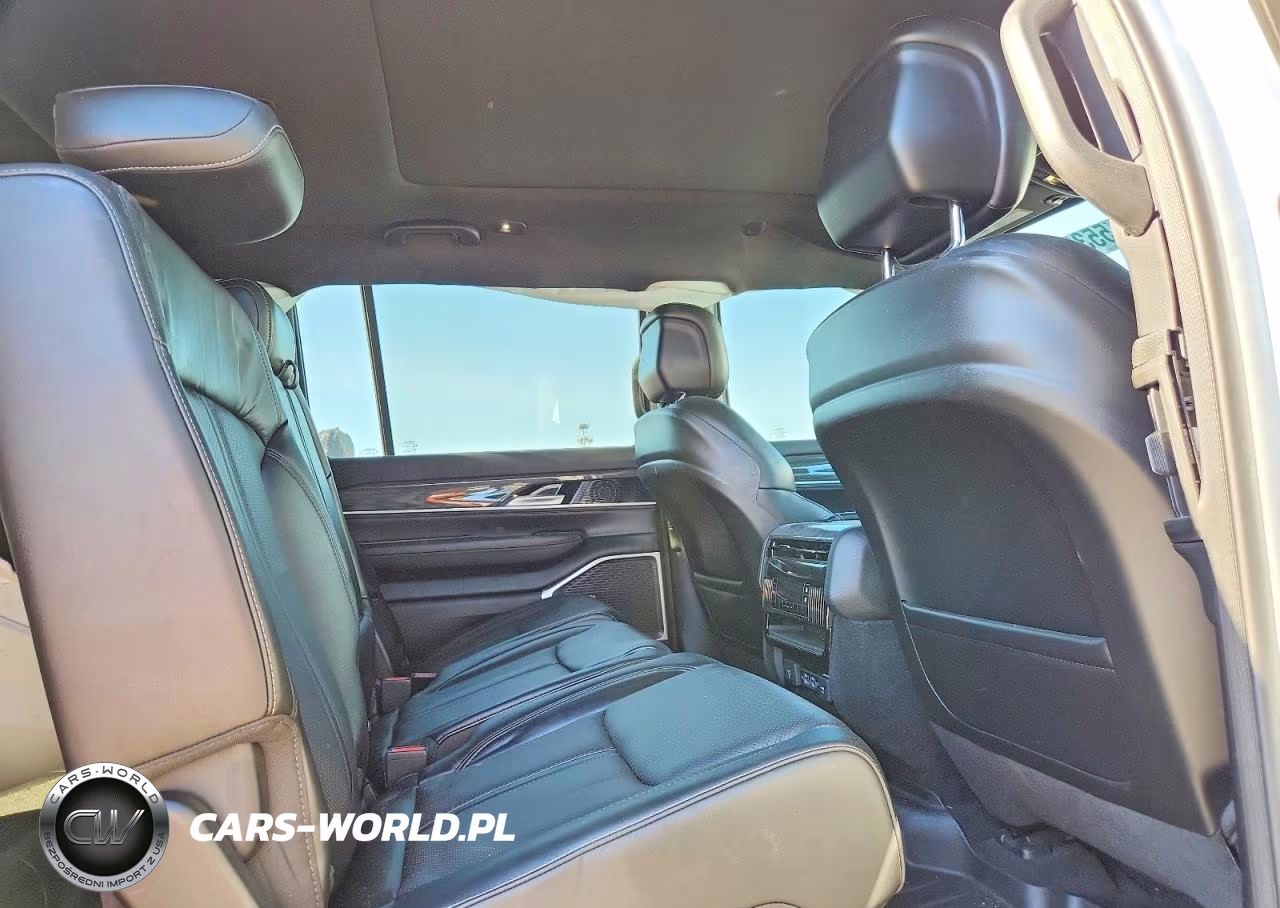 2022 Jeep Wagoneer Series Ii VIN:1C4SJVBTXNS114593 - 11