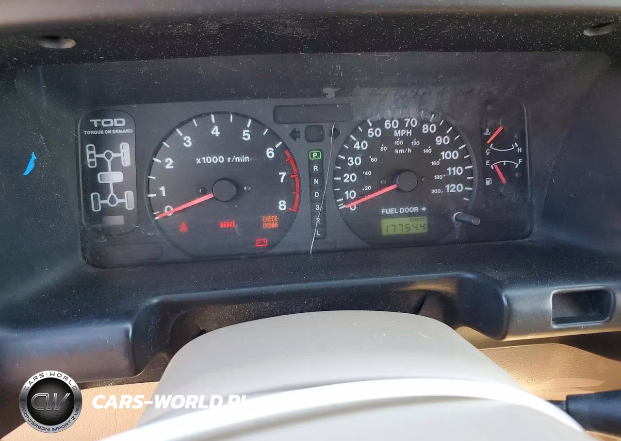 2000 Isuzu Trooper S VIN:JACDJ58X6Y7J02692 - 9
