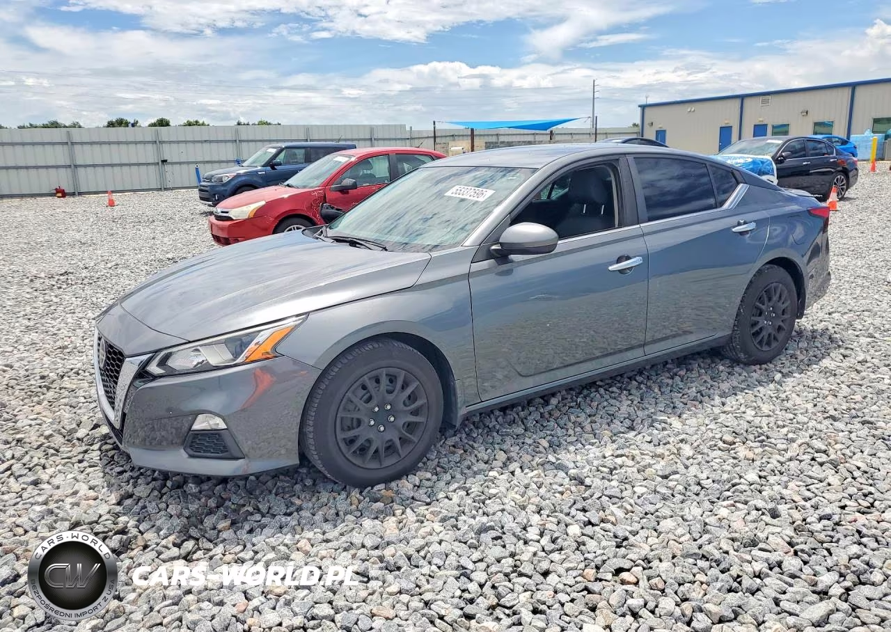 2020 Nissan Altima S – zdjęcie 1 z 13