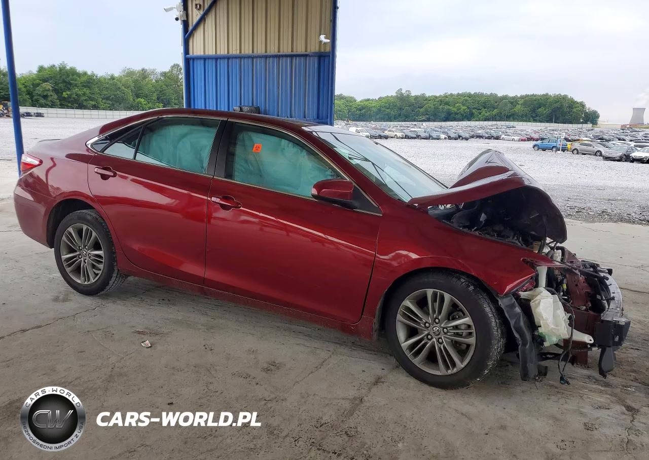 2016 Toyota Camry Se VIN:4T1BF1FK5GU510686 - 4