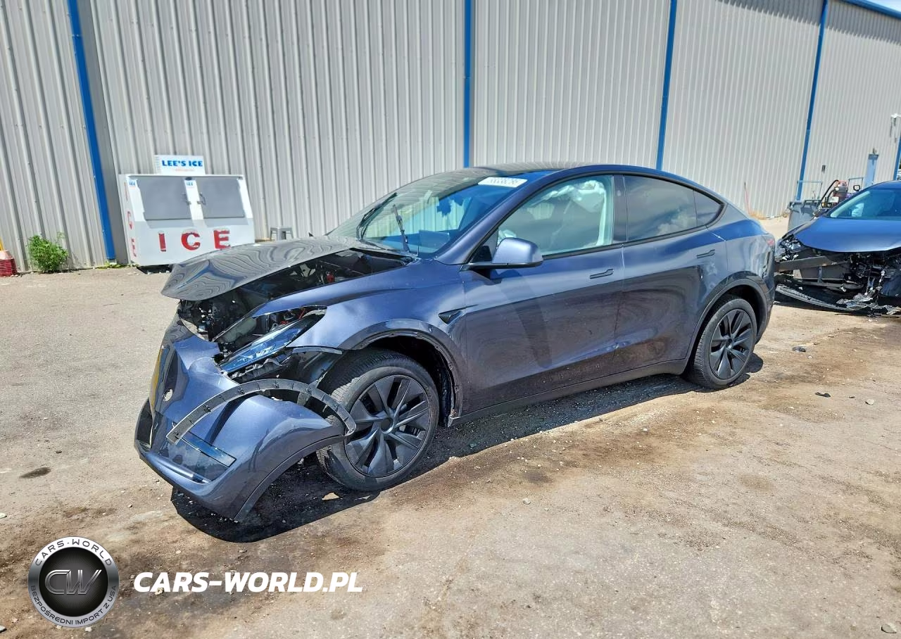 2025 Tesla Model Y – zdjęcie 1 z 13