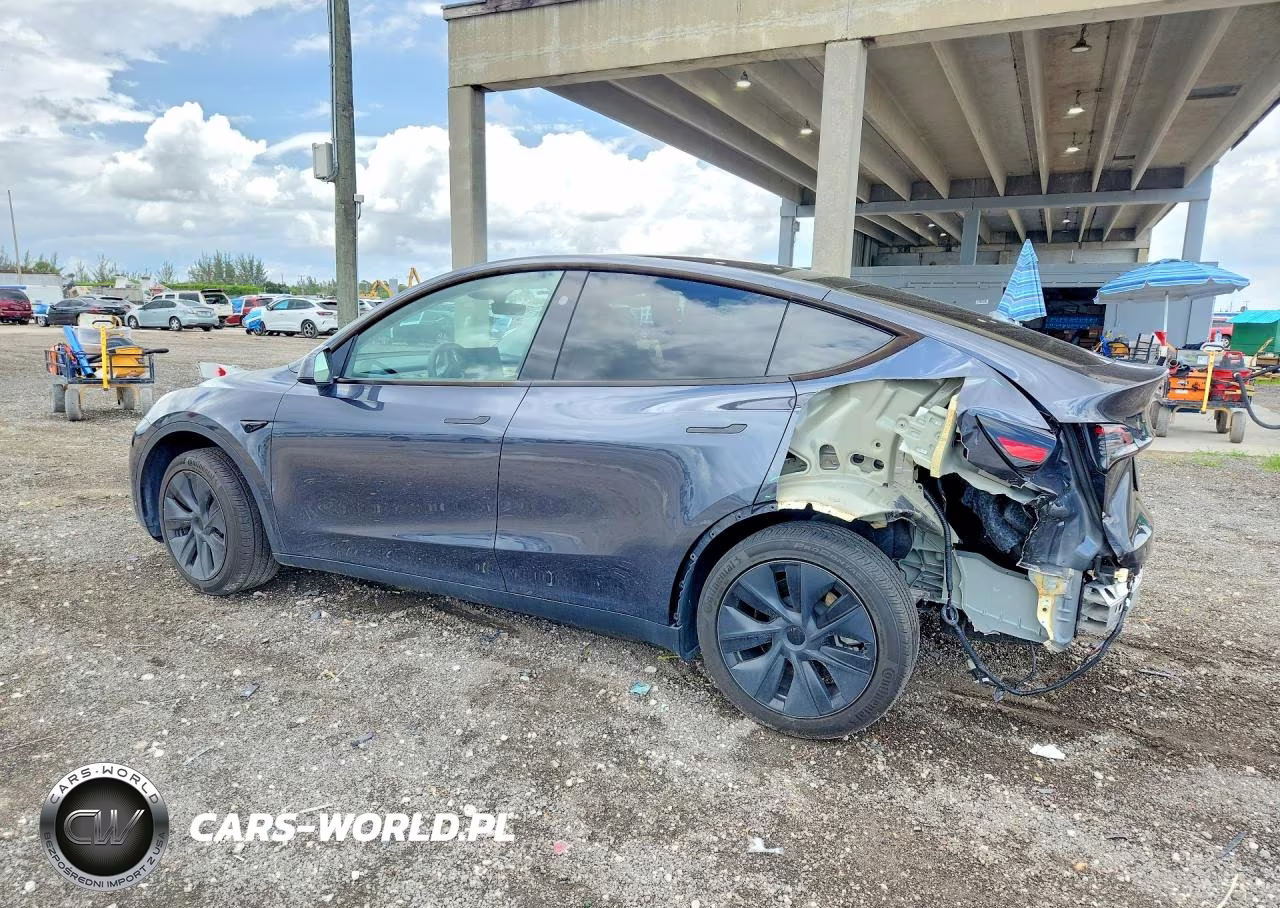 2024 Tesla Model Y VIN:7SAYGDED7RA329696 - 2