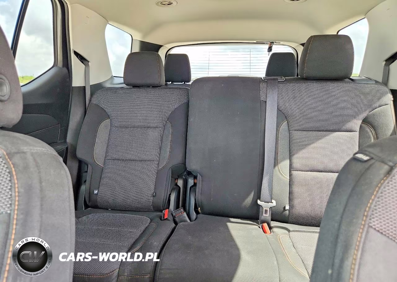 2019 Chevrolet Traverse Ls VIN:1GNERFKW6KJ188298 - 10