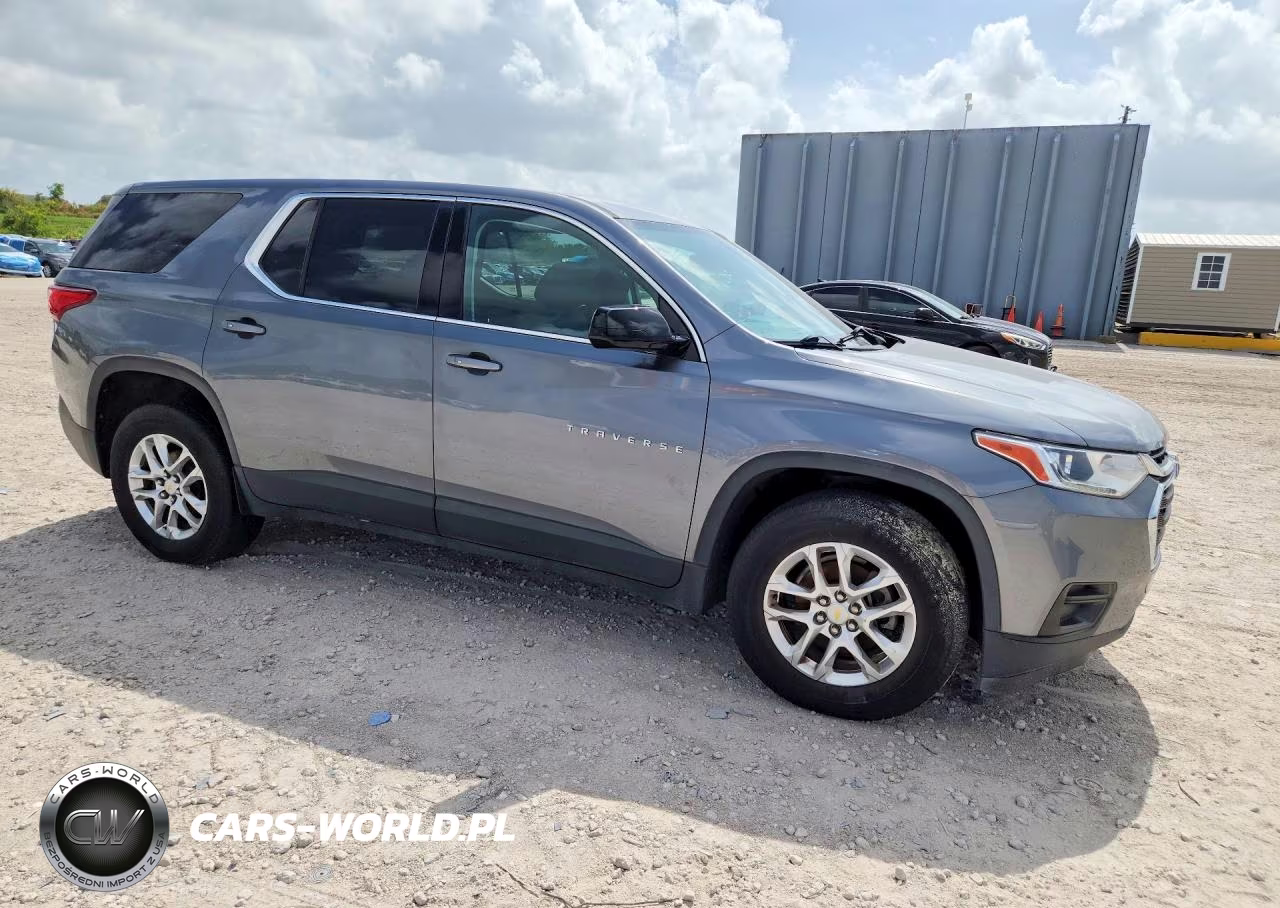2019 Chevrolet Traverse Ls VIN:1GNERFKW6KJ188298 - 4