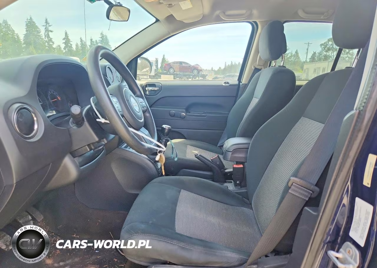 2014 Jeep Compass Sport VIN:1C4NJCBA1ED553007 - 7