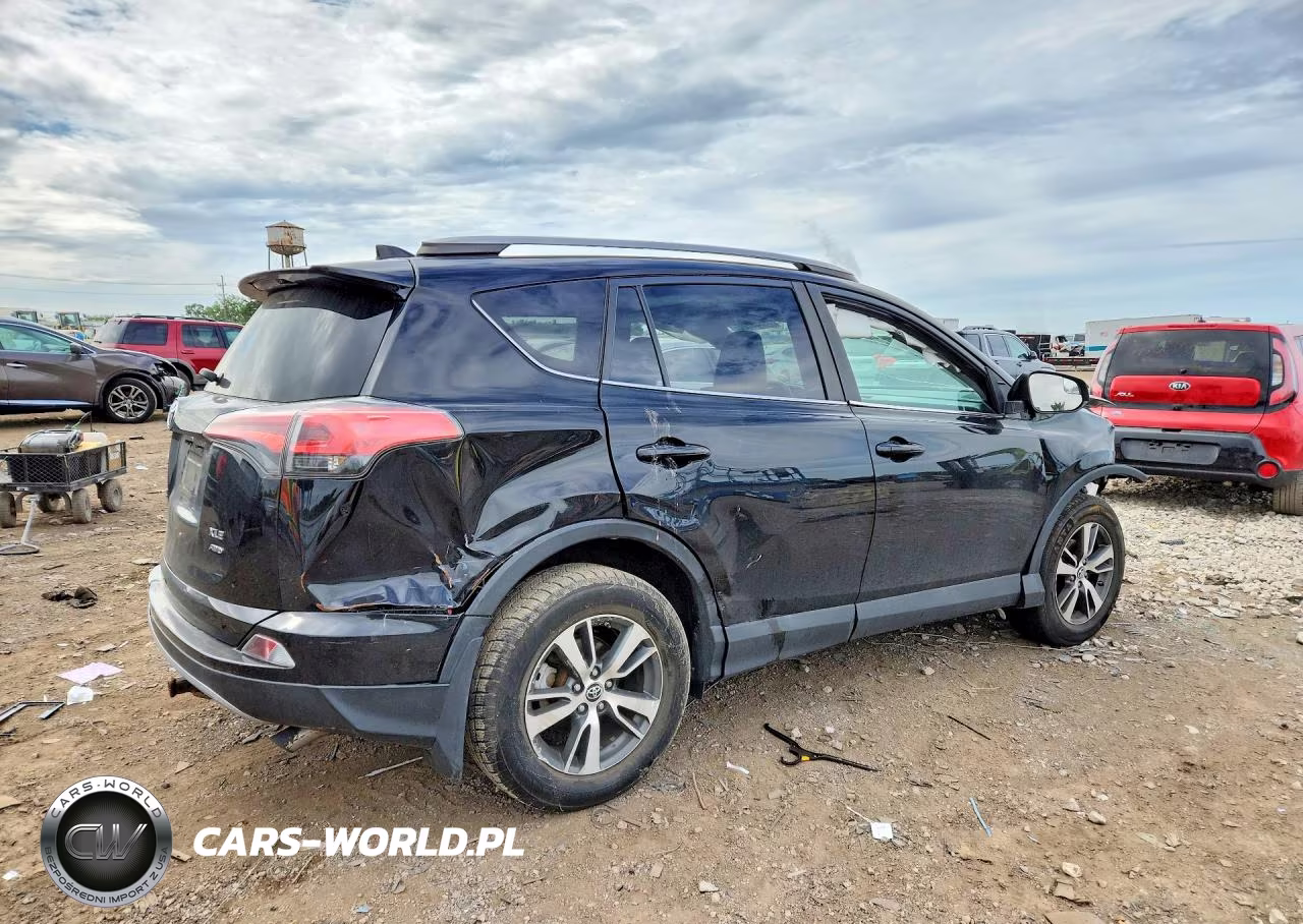 2017 Toyota Rav4 Xle VIN:2T3RFREV4HW577913 - 3