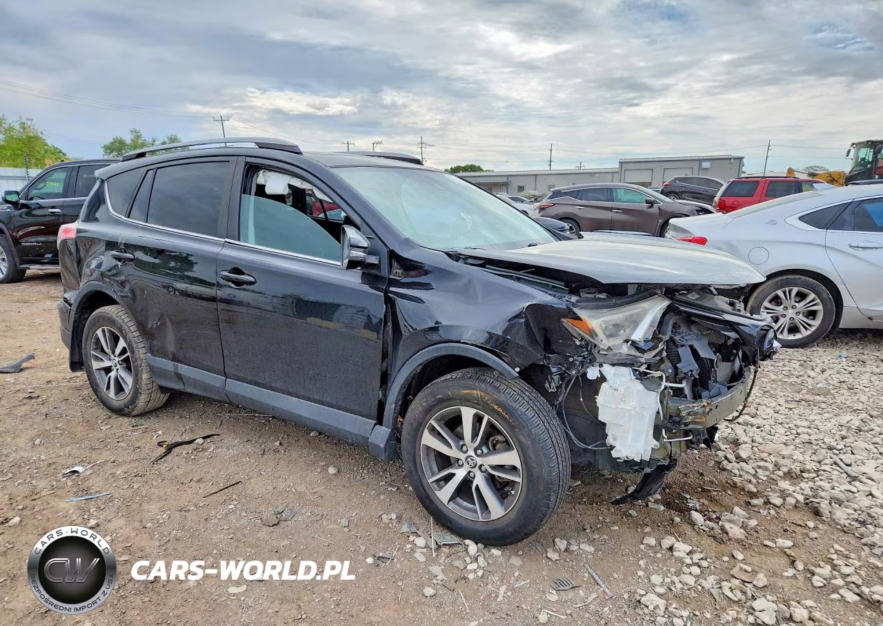 2017 Toyota Rav4 Xle VIN:2T3RFREV4HW577913 - 4