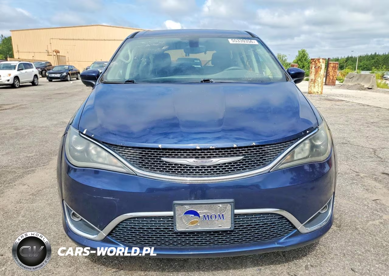 2017 Chrysler Pacifica Touring L VIN:2C4RC1BG9HR778751 - 5