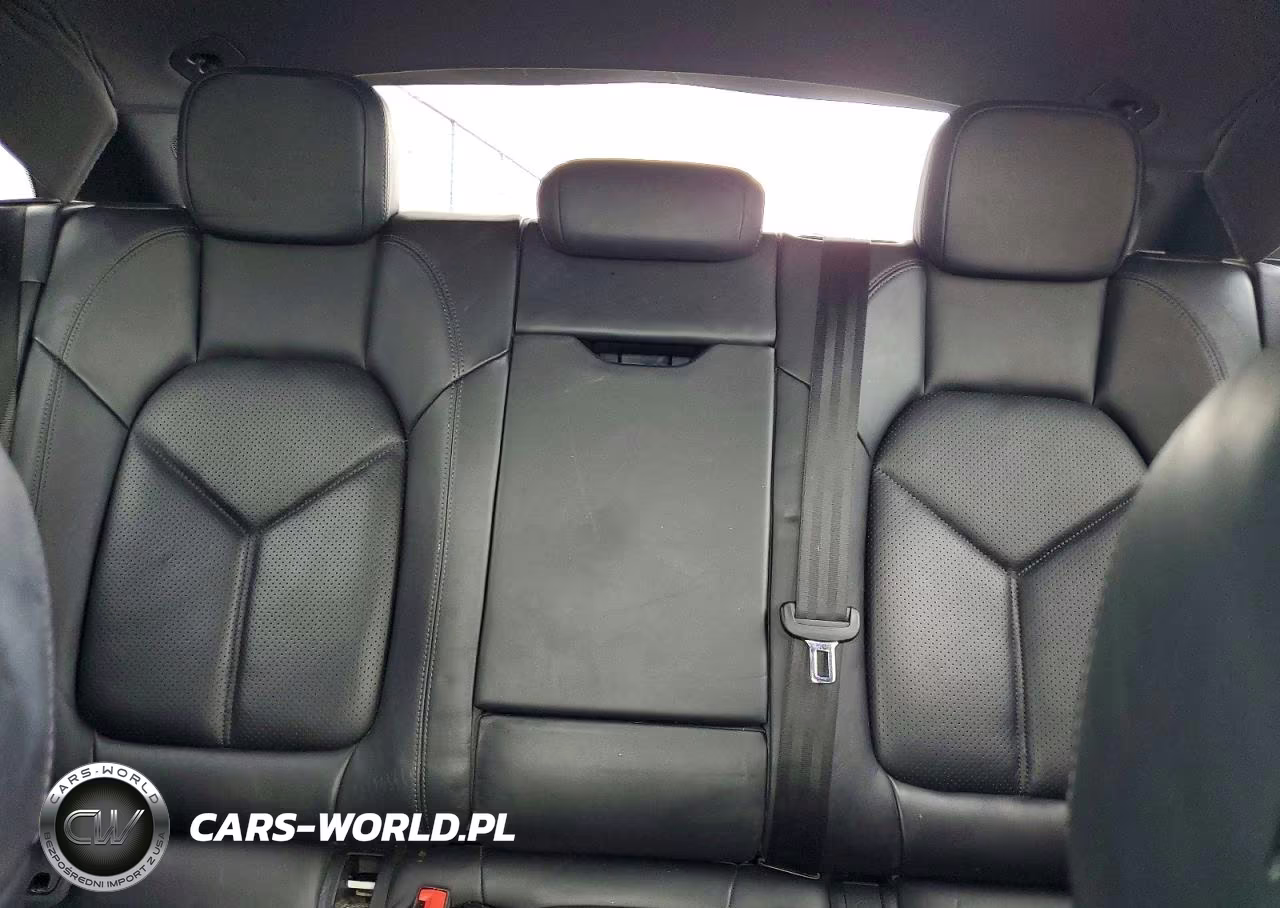 2018 Porsche Macan VIN:WP1AA2A5XJLB14500 - 10