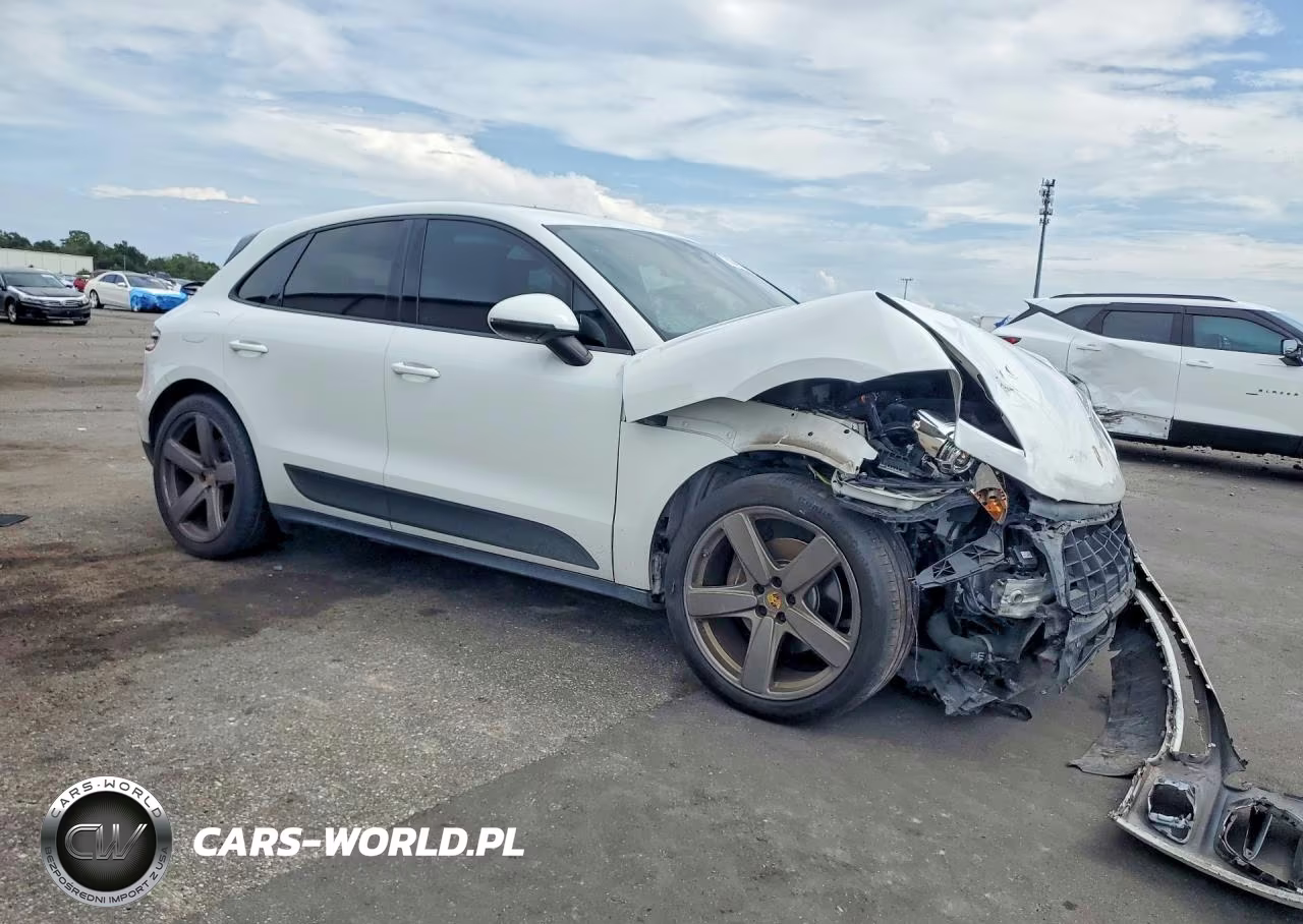 2018 Porsche Macan VIN:WP1AA2A5XJLB14500 - 4