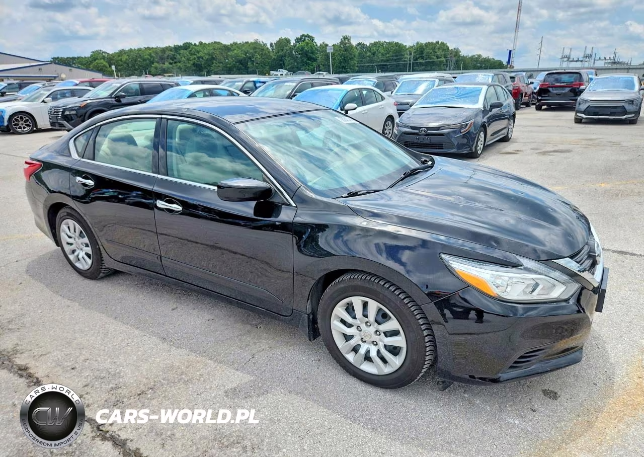2017 Nissan Altima 2.5 S VIN:1N4AL3AP8HN316386 - 4