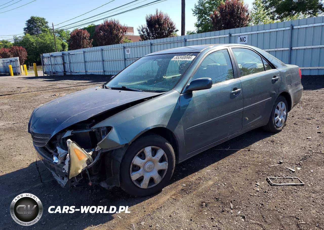 2004 Toyota Camry Le – zdjęcie 1 z 13